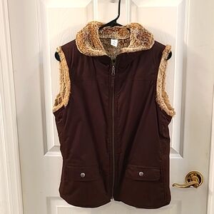 Gap Reversible faux fur vest